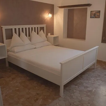 Venice Rooms