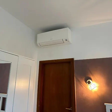 Venice Rooms *